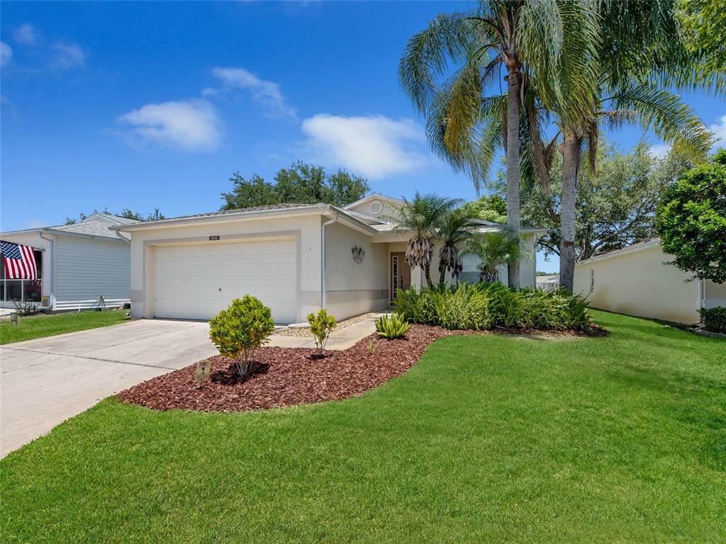 Property Photo:  214 Grand Vista Trail  FL 34748 