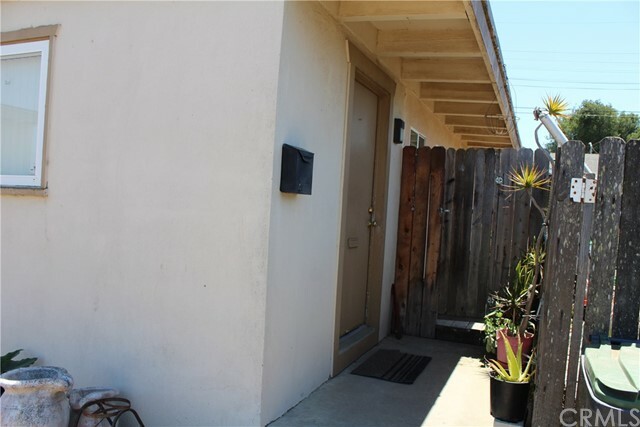 Property Photo:  726 E Las Flores Way  CA 93454 