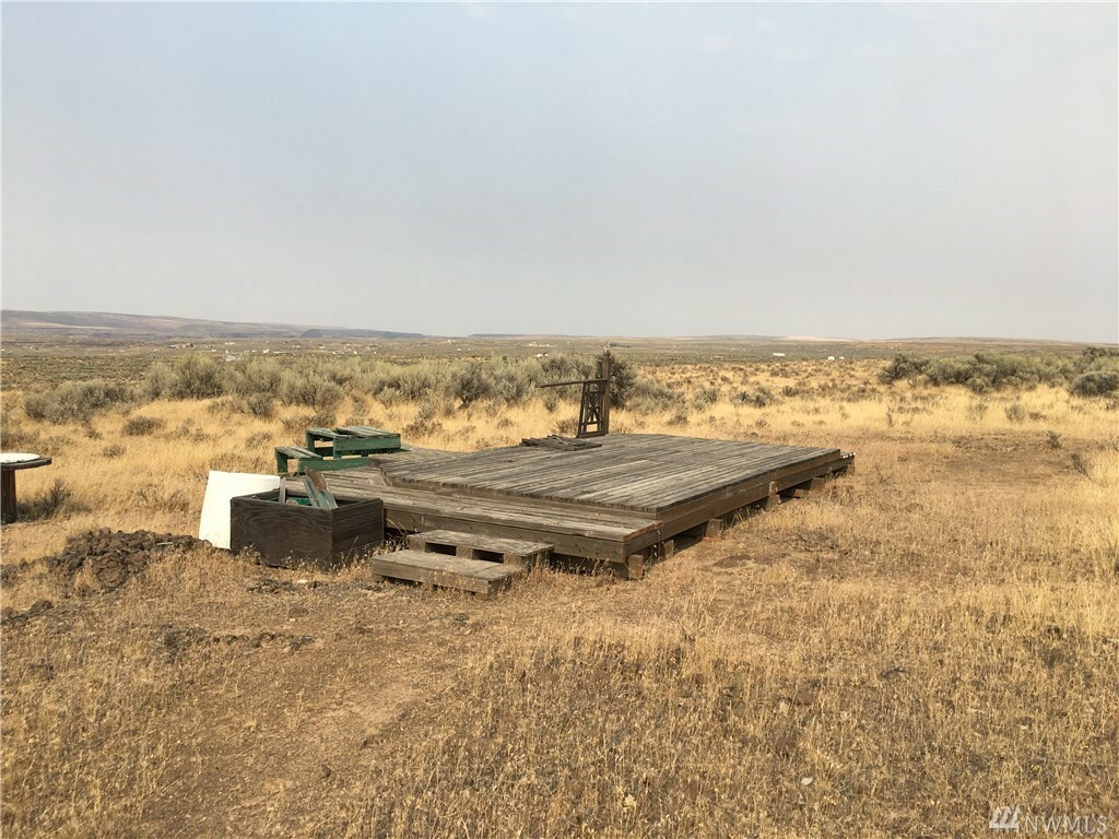 Property Photo:  1351 Chief Moses Ct  WA 98823 