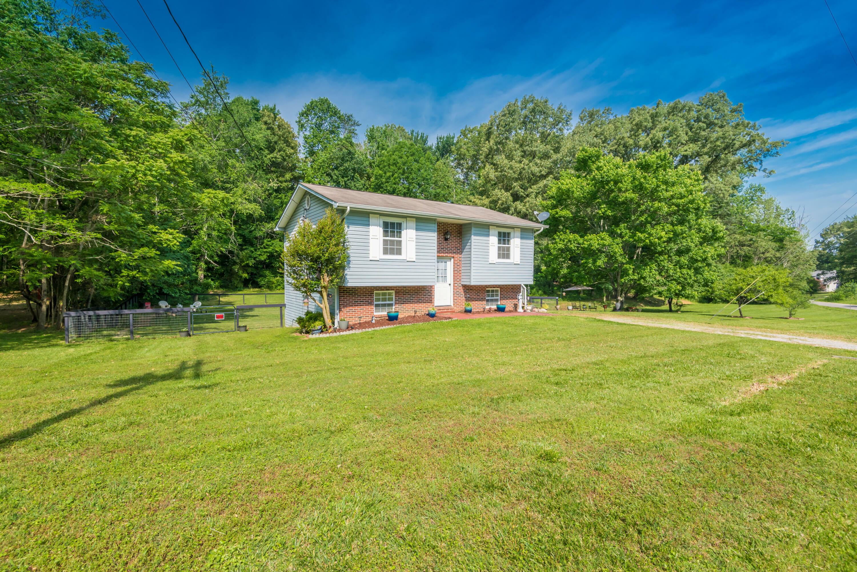 Property Photo:  102 Stephens Rd  TN 37354 