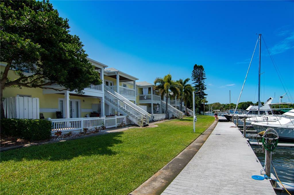 Property Photo:  105 Pompano Drive SE C  FL 33705 