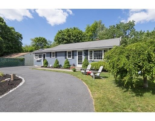 Property Photo:  14 Dalphen Rd  MA 01545 