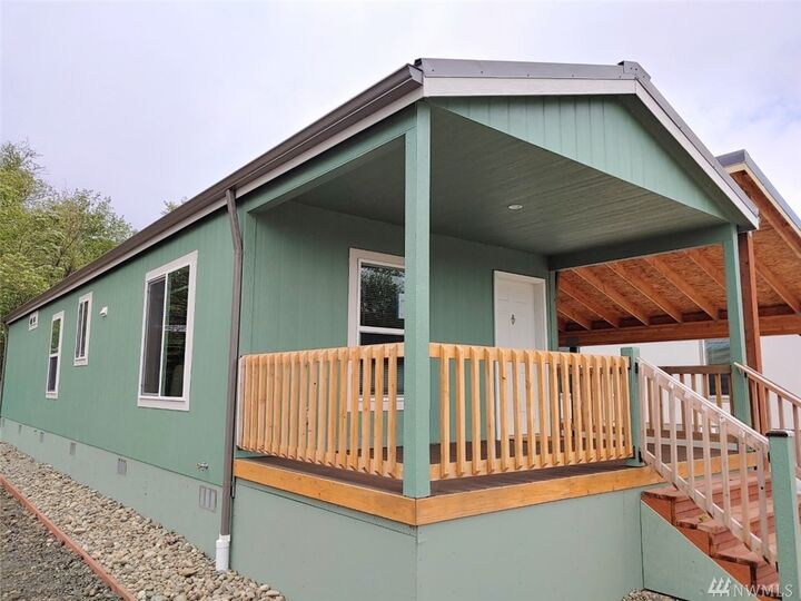 Property Photo:  2010 Broadway Ave 7  WA 98550 