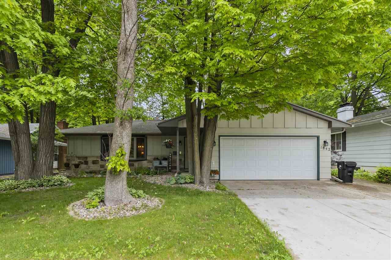 Property Photo: 1842 S Telulah Avenue WI 54915-4203