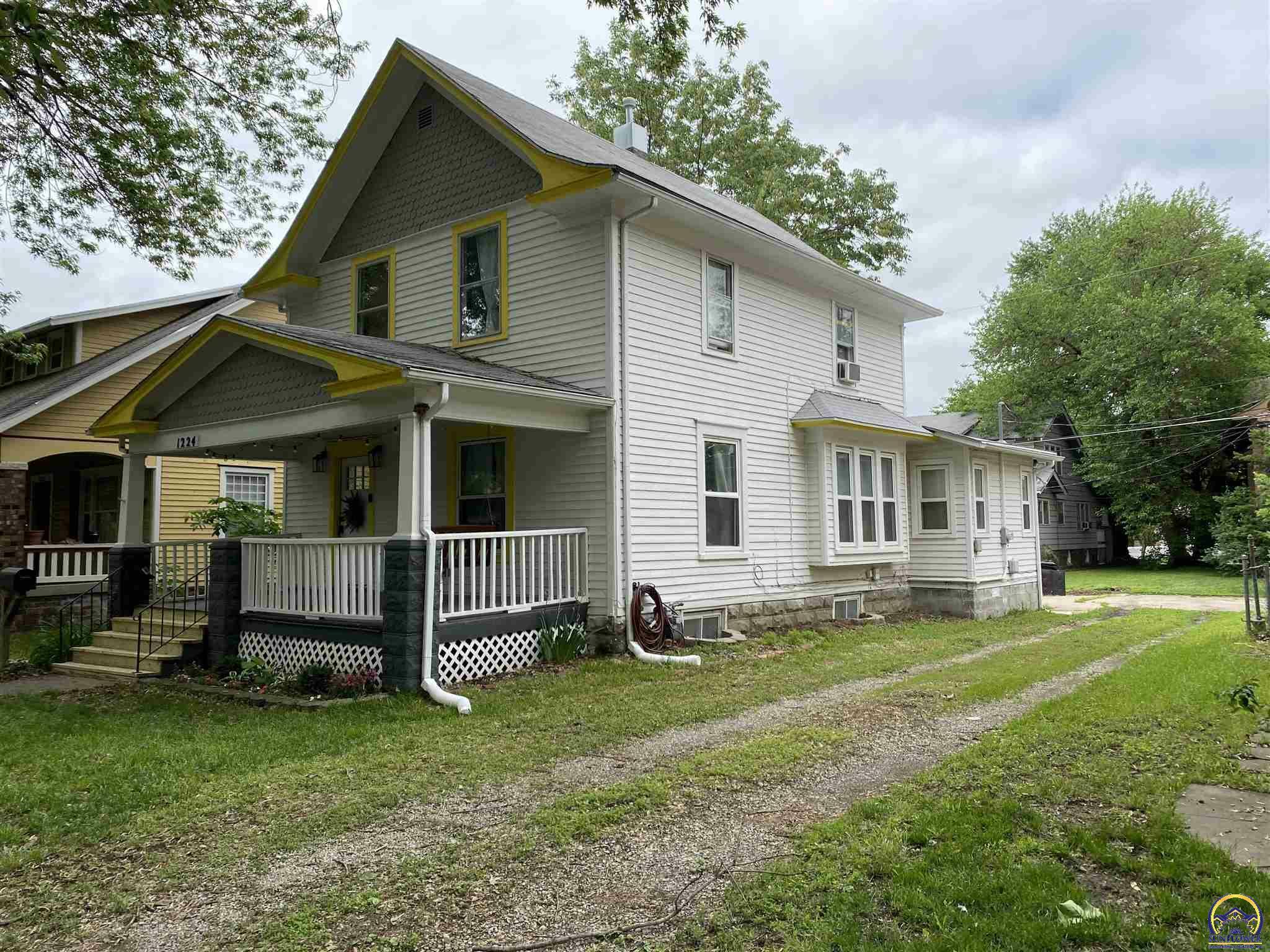 Property Photo:  1224 SW Garfield Ave  KS 66604 