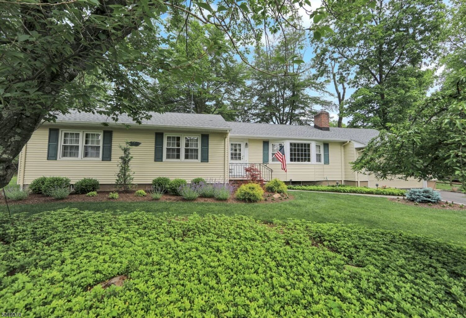 Property Photo: 40 Shadyside Dr NJ 07481