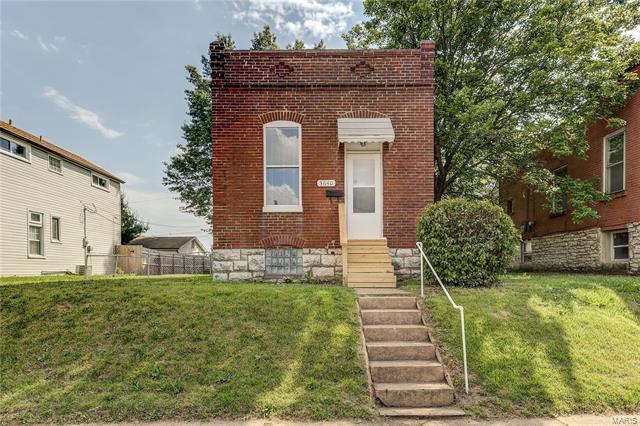Property Photo: 3640 Blow Street 63116