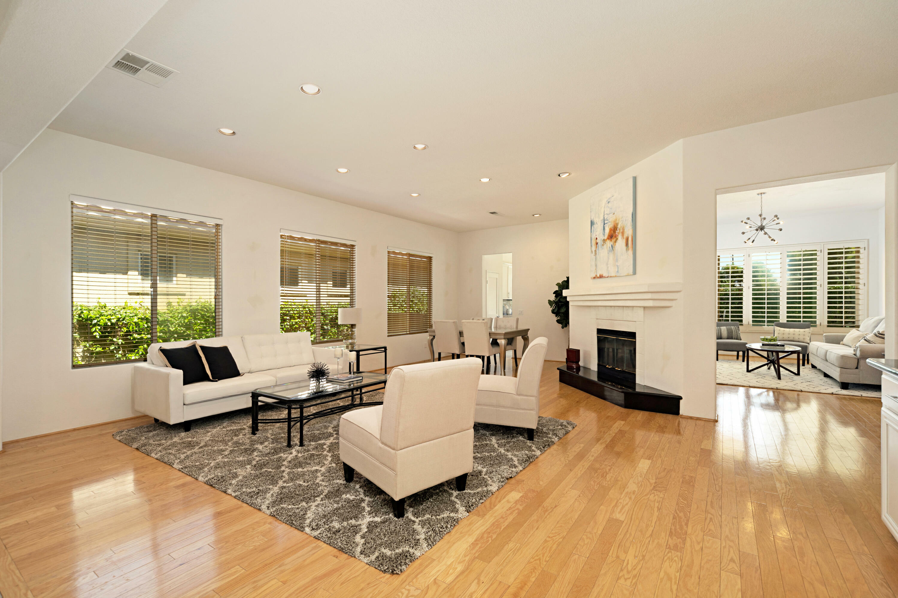 Property Photo: 95 Kavenish Drive CA 92270