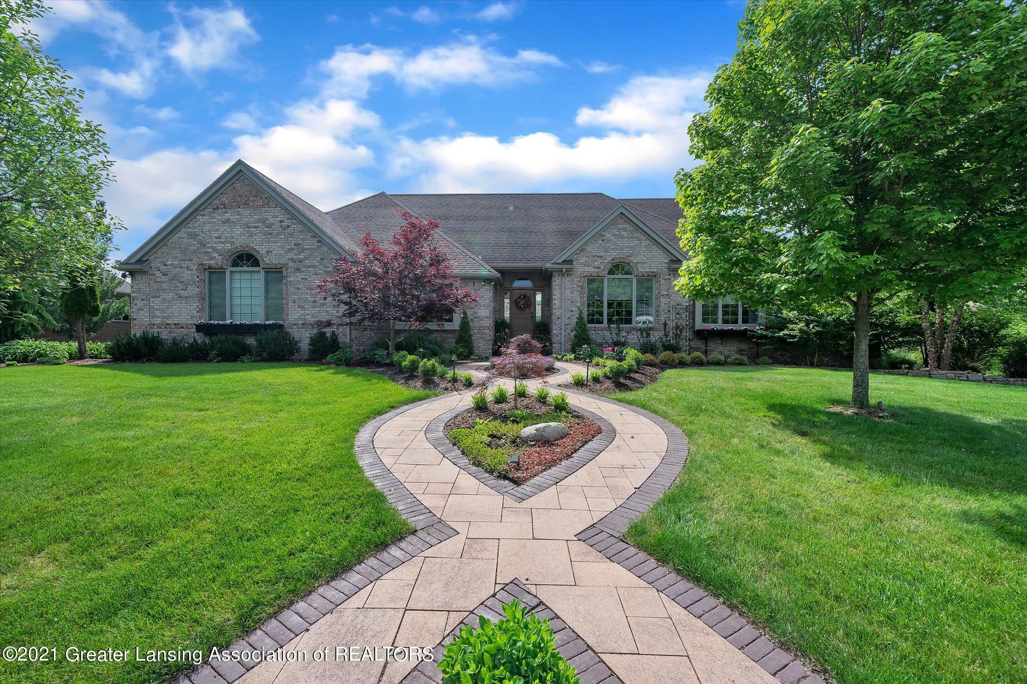 Property Photo:  6330 Pine Hollow Drive  MI 48823 