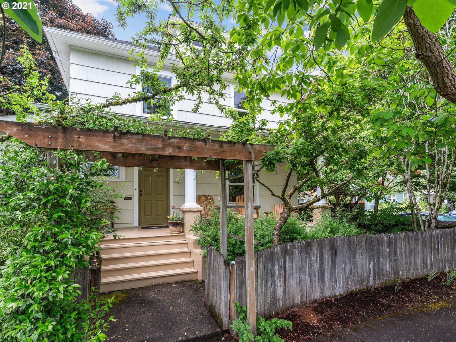 Property Photo: 4643 N Haight Ave OR 97217