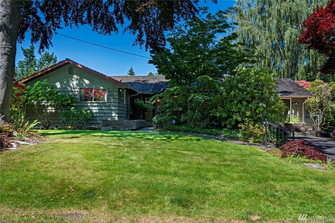 18937 8th Ave SW  Normandy Park WA 98166 photo