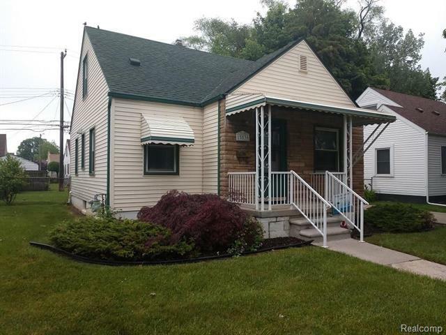 Property Photo:  15836 Beatrice Avenue  MI 48101 