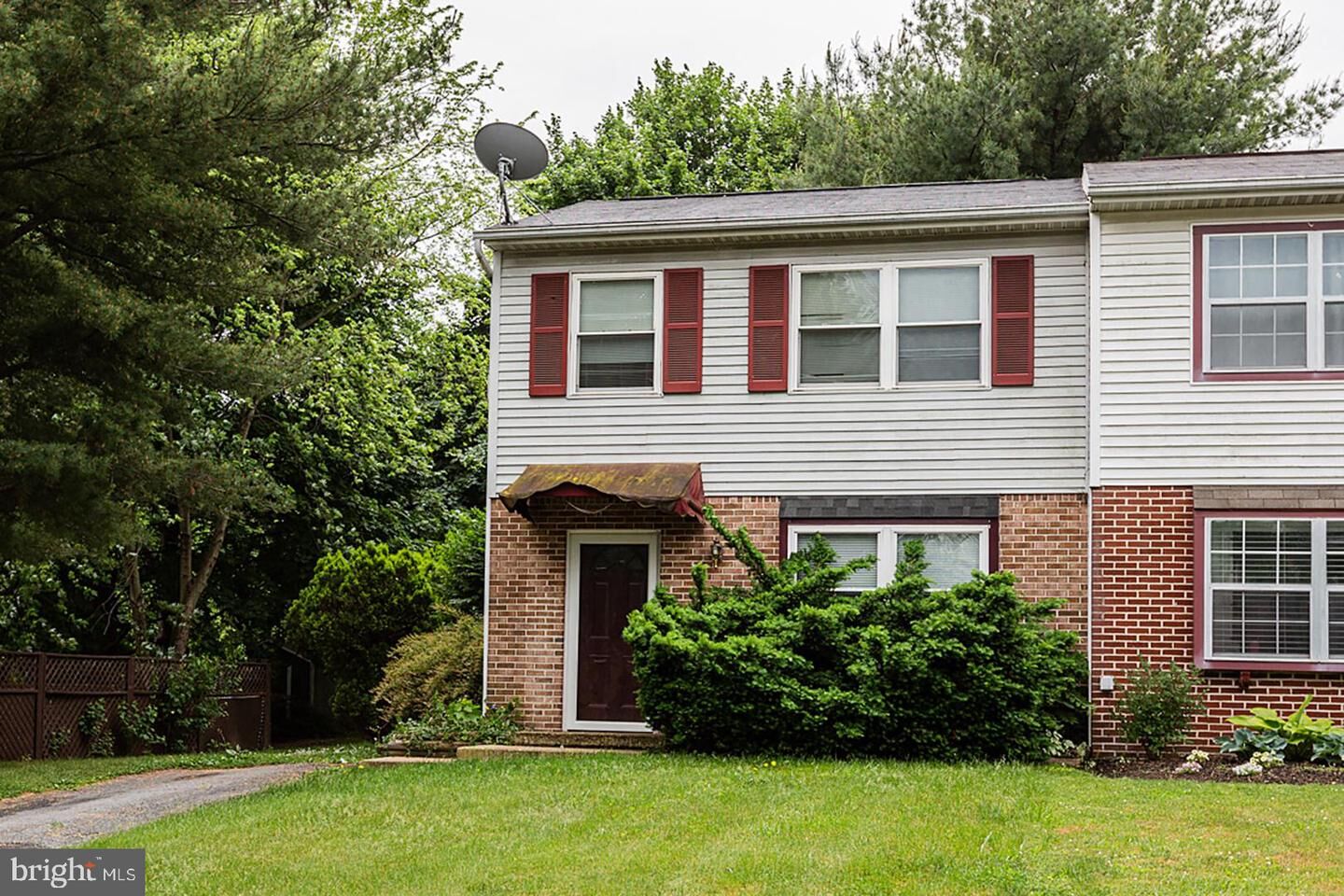 Property Photo:  1602 Manor Boulevard  PA 17603 