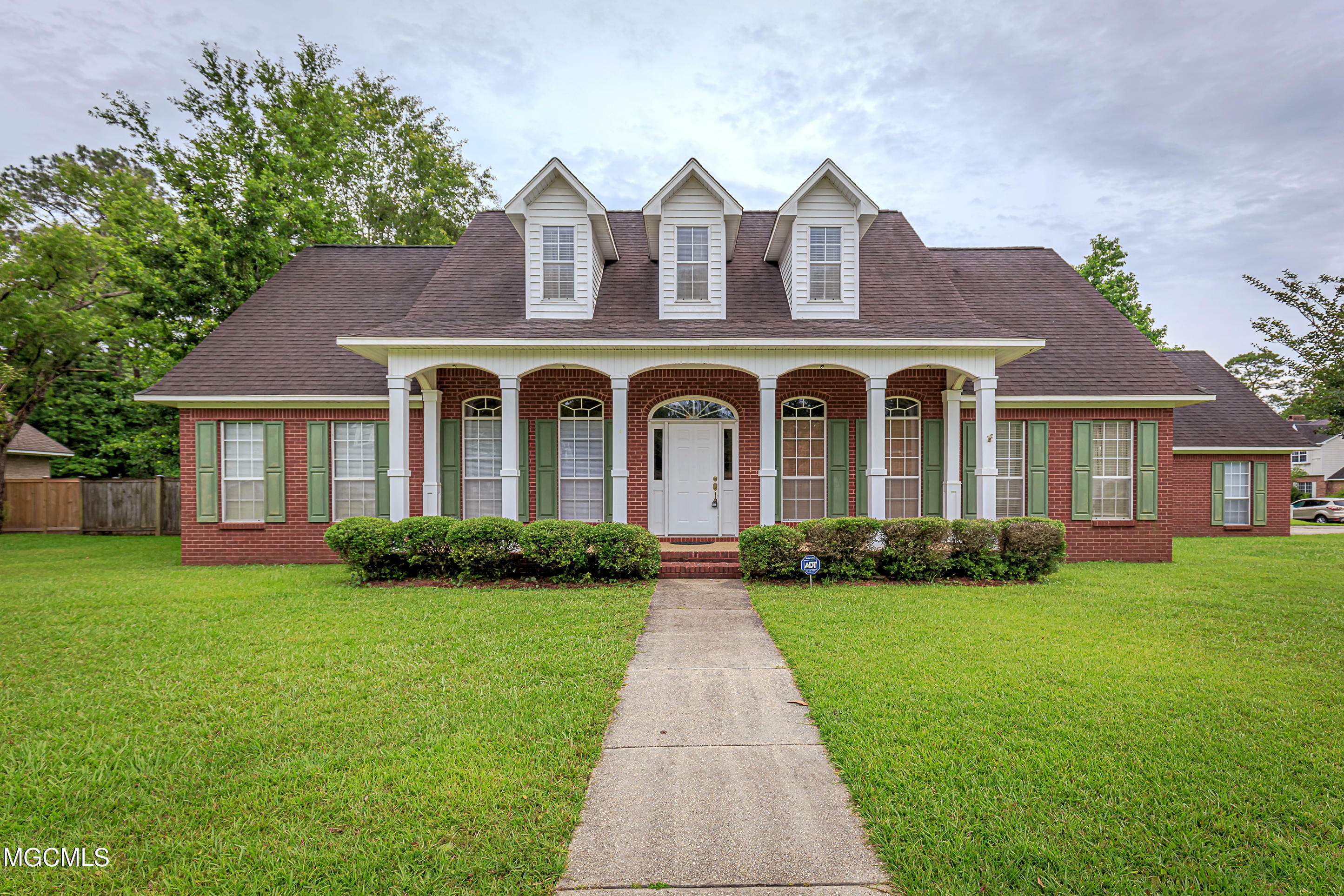 Property Photo:  3902 Cabildo Place  MS 39564 