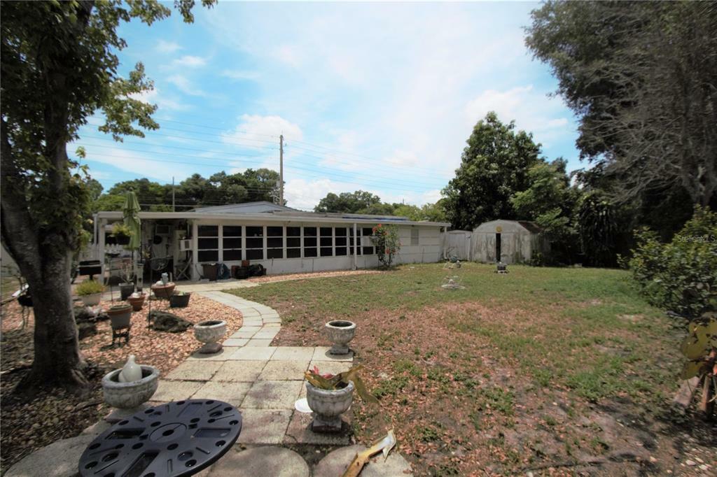 Property Photo:  1214 N Pine Hills Road  FL 32808 