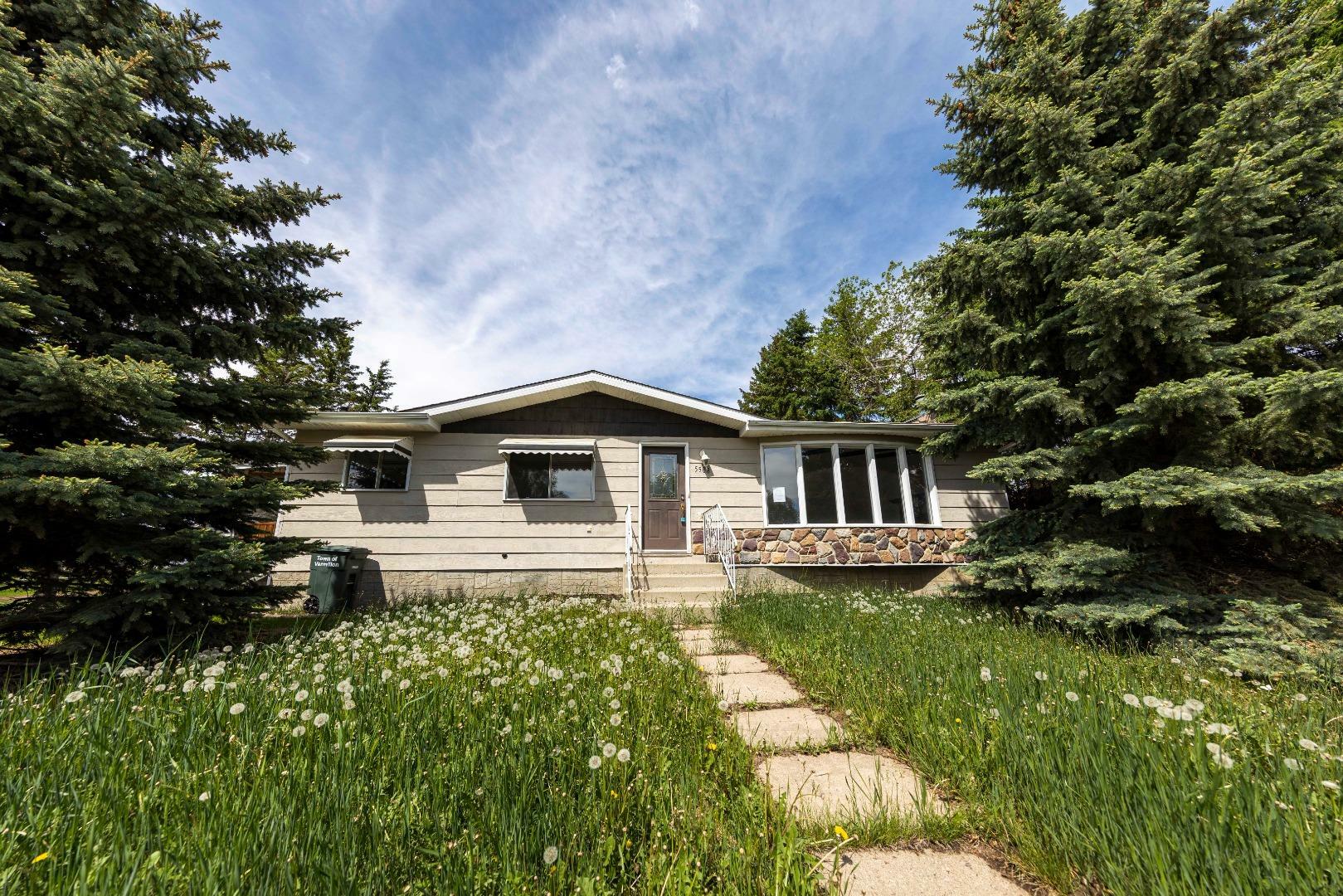 Property Photo: 5508 46 Avenue AB T9X 1X8