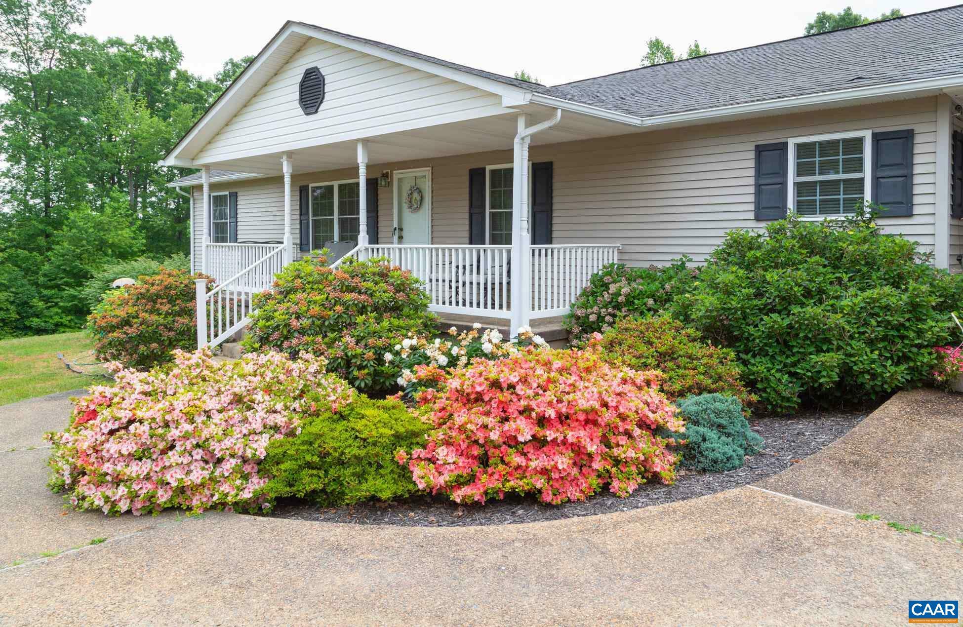 Property Photo:  2424 Cartersville Rd  VA 23123 