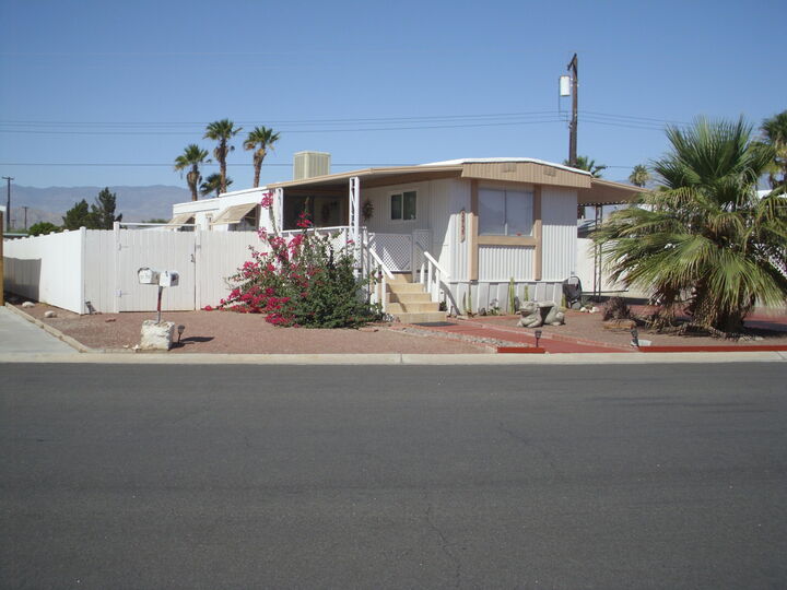 32735 Saint Andrews Drive  Thousand Palms CA 92276 photo