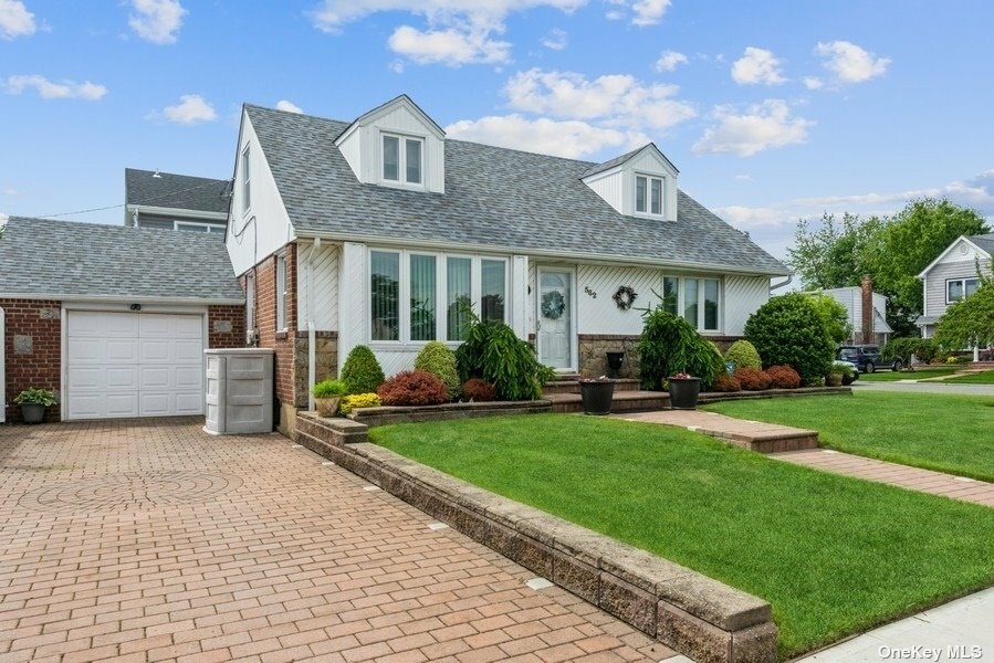 Property Photo:  562 Bernice Road  NY 11010 