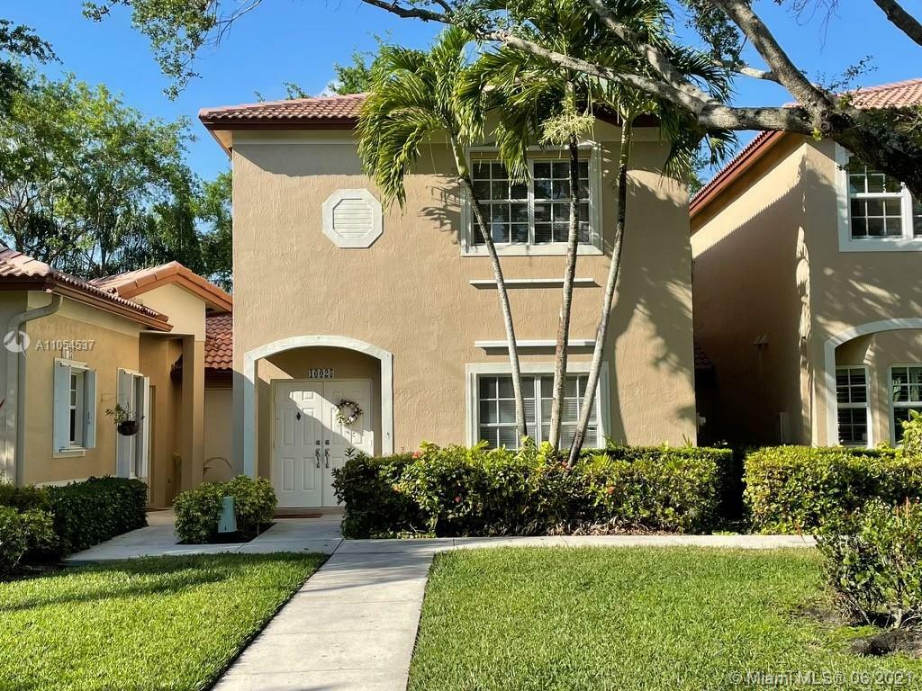 Property Photo: 16025 Emerald Cove Rd FL 33331