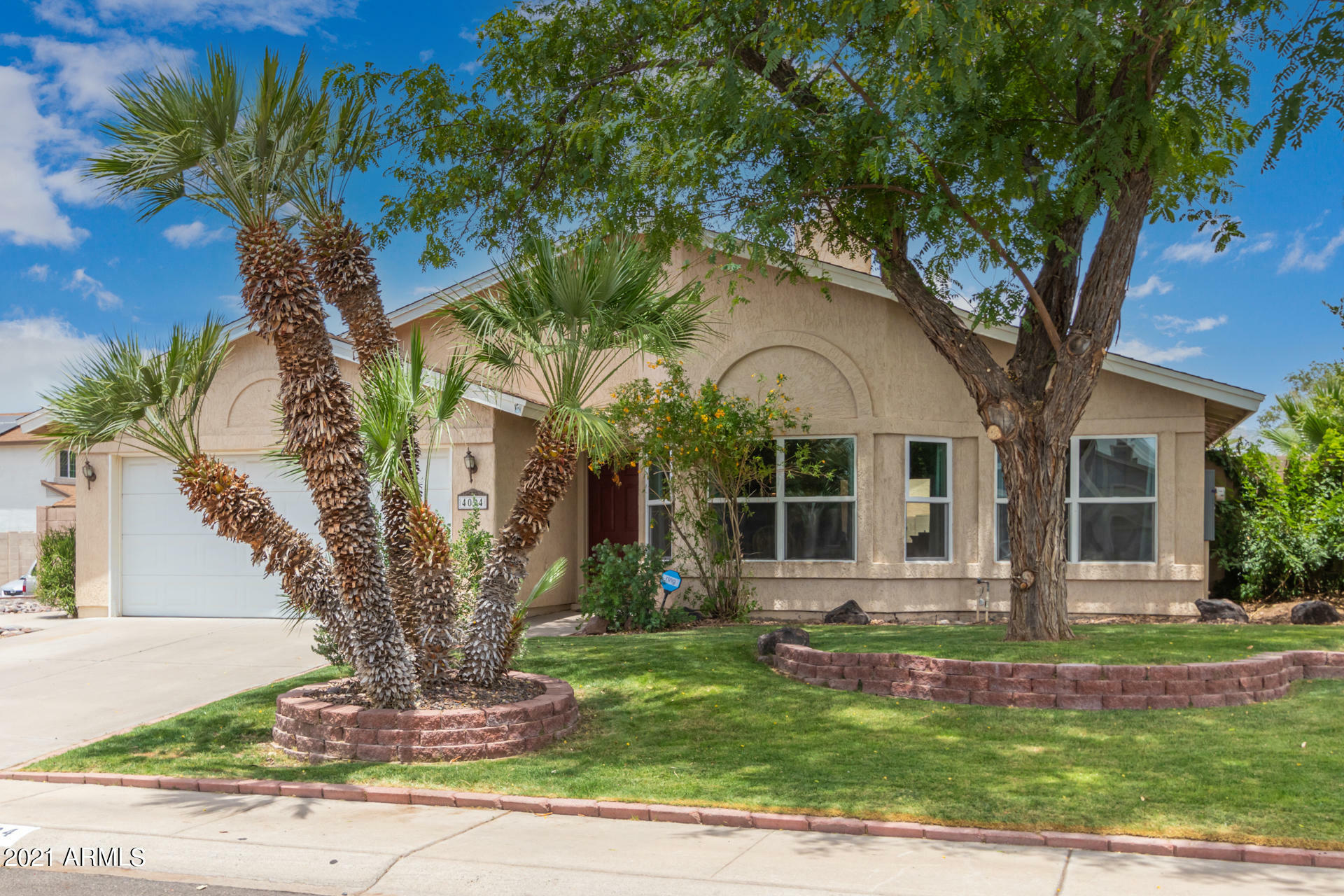 Property Photo: 4024 W Cielo Grande Road AZ 85310