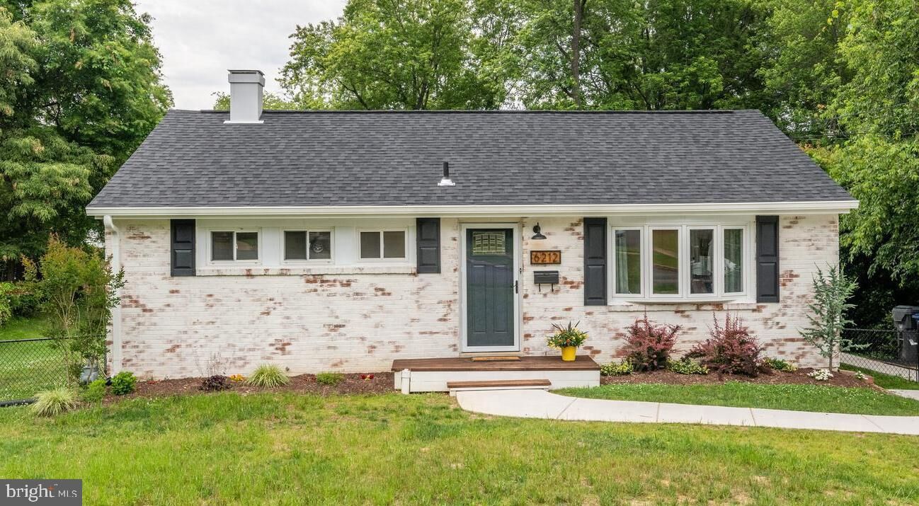 Property Photo:  6212 Dadson Court  VA 22310 