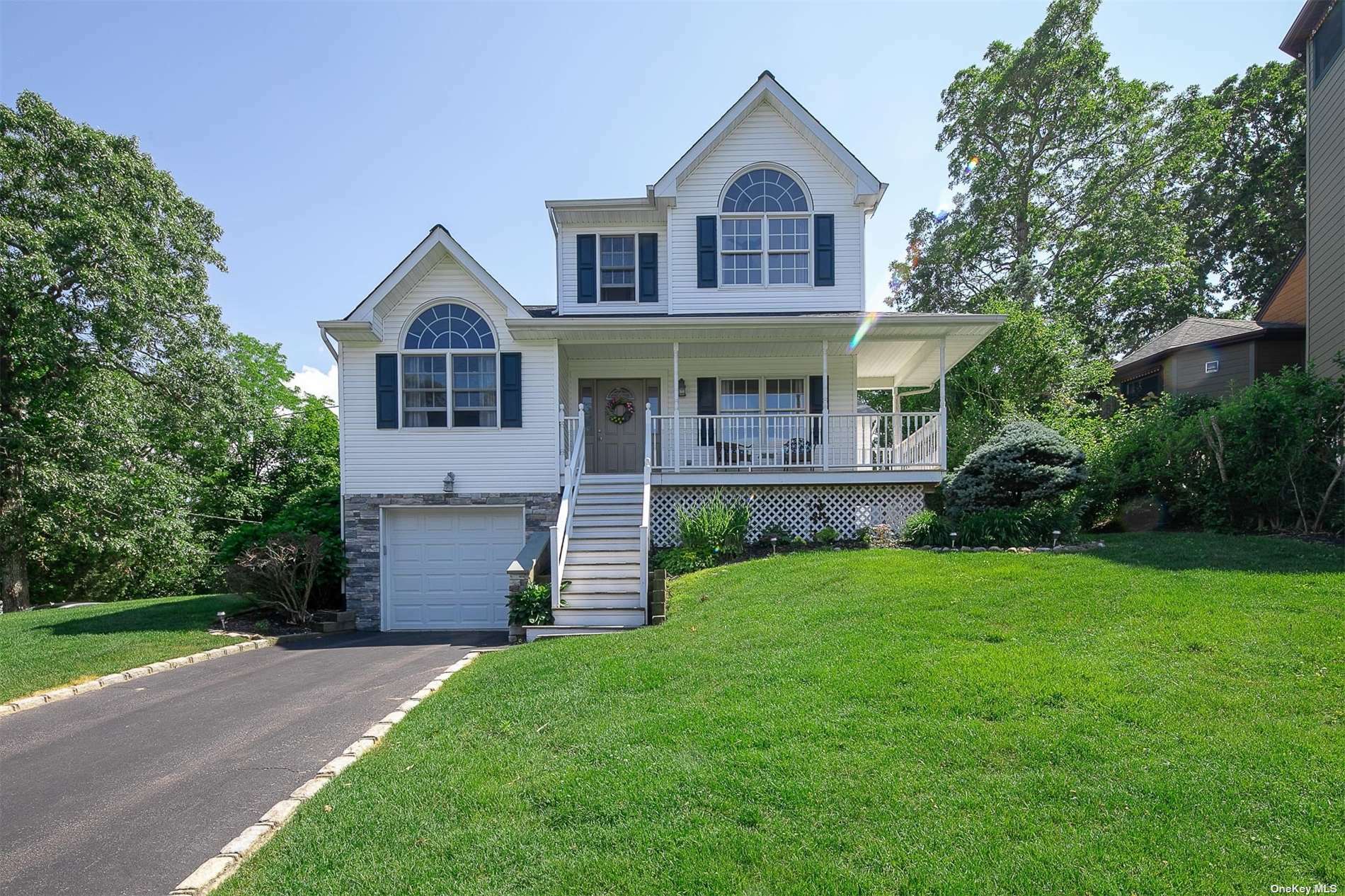 Property Photo:  115 Cliff Road E  NY 11792 