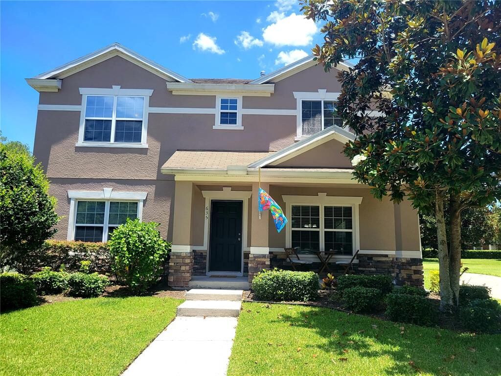 Property Photo: 635 Bending Oak Trail FL 34787
