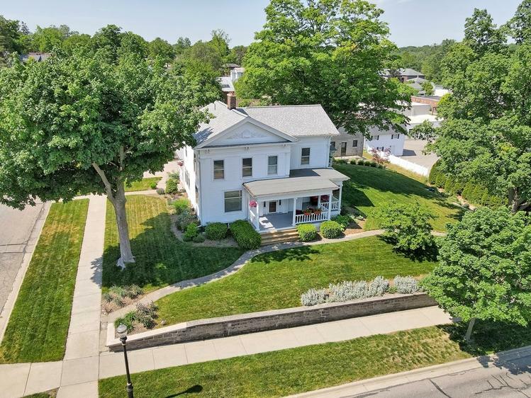 Property Photo: 230 E Bridge Street MI 48875