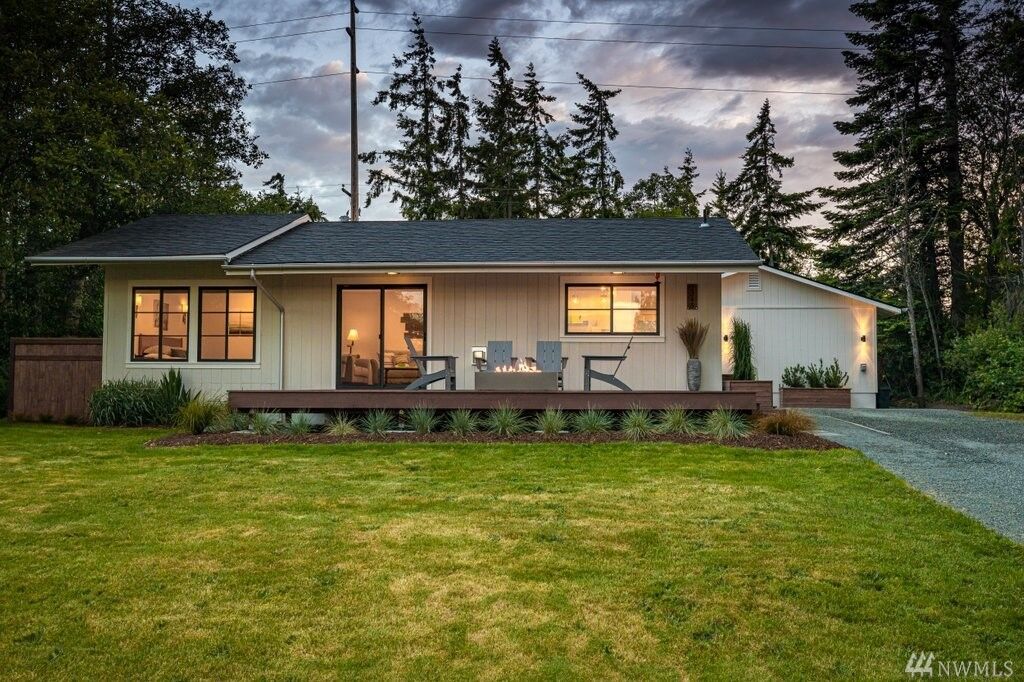 Property Photo:  2345 North Bluff Rd  WA 98253 