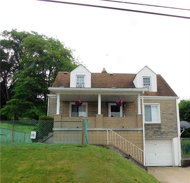 Property Photo:  14 Washington Dr  PA 15062 