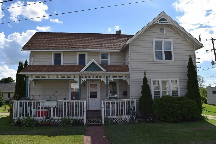 Property Photo:  1615 Fond Du Lac Ave  WI 53040 