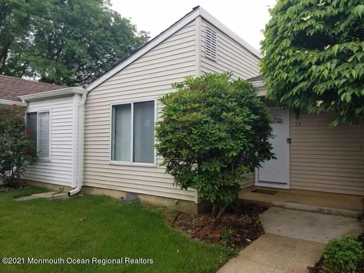 22 Woodmere Court  Freehold NJ 07728 photo