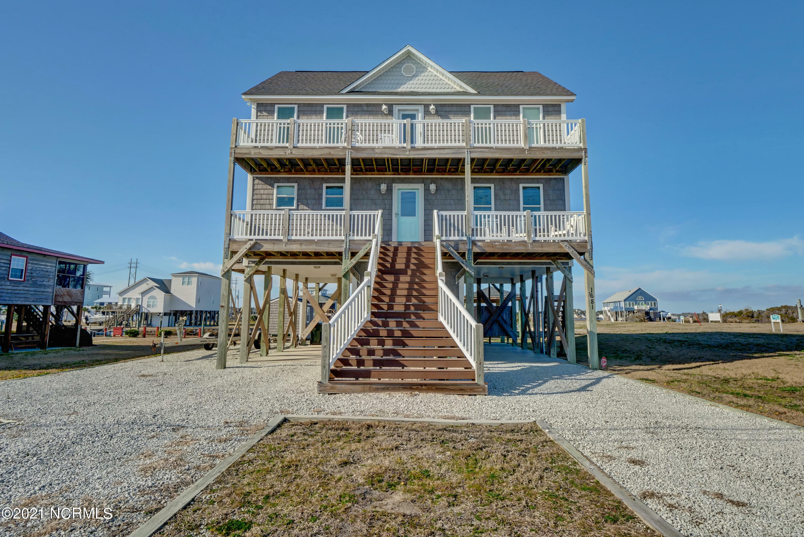 Property Photo:  1681 New River Inlet Road  NC 28460 