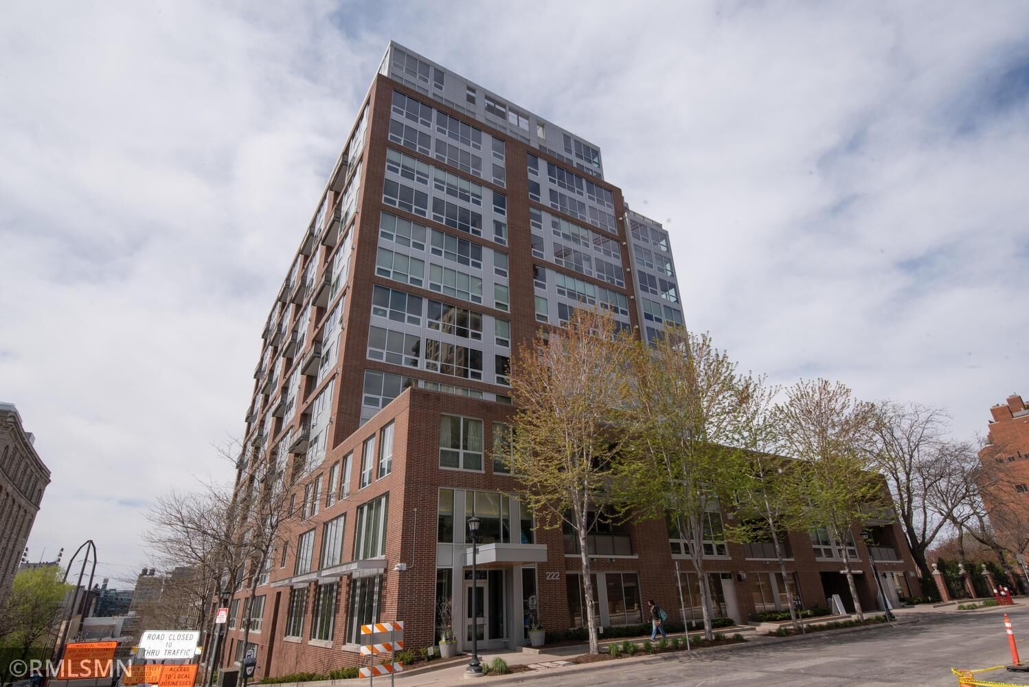 Property Photo:  222 2nd Street SE 702  MN 55414 