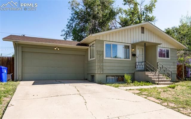 Property Photo:  2012 Mount Vernon Street  CO 80909 