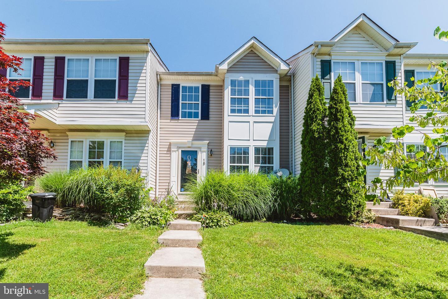 Property Photo: 18 Blue Heron Court MD 21220
