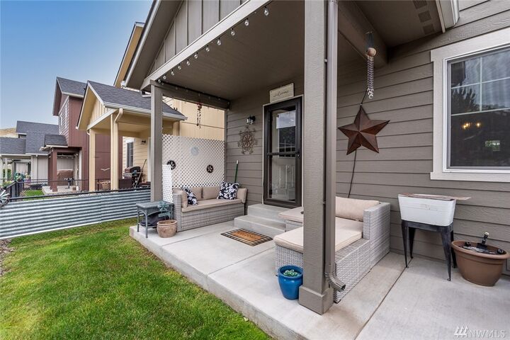 Property Photo:  2153 Roper Lane  WA 98801 