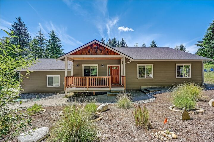 6506 Heggenes Road  Clinton WA 98236 photo