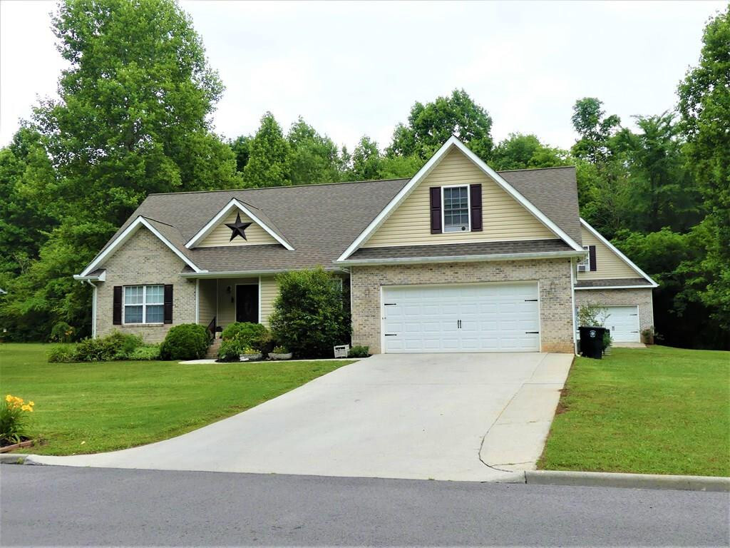 Property Photo: 208 Shadows Lawn Drive TN 37303