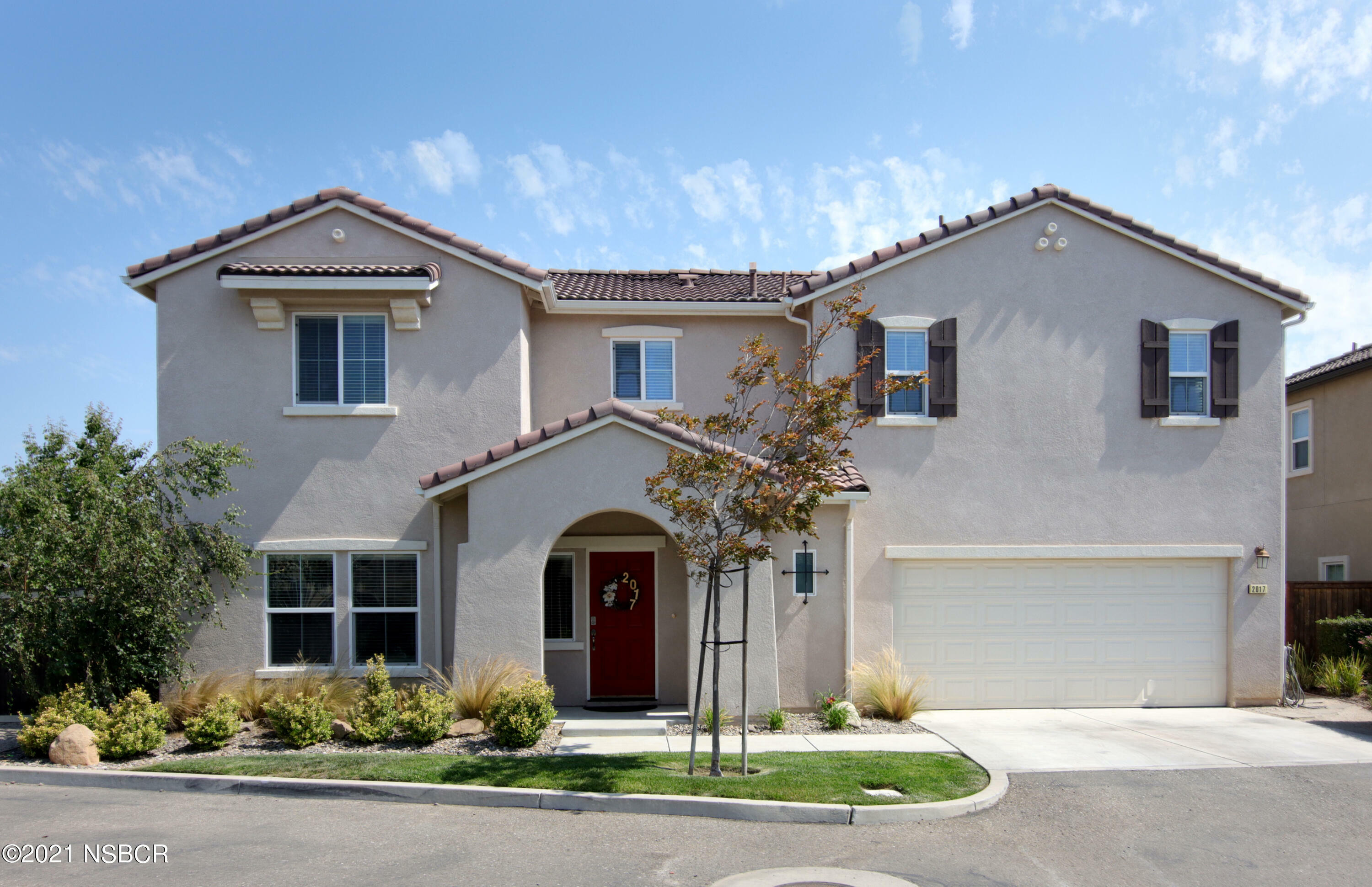 Property Photo:  2017 Green Ridge Circle  CA 93436 