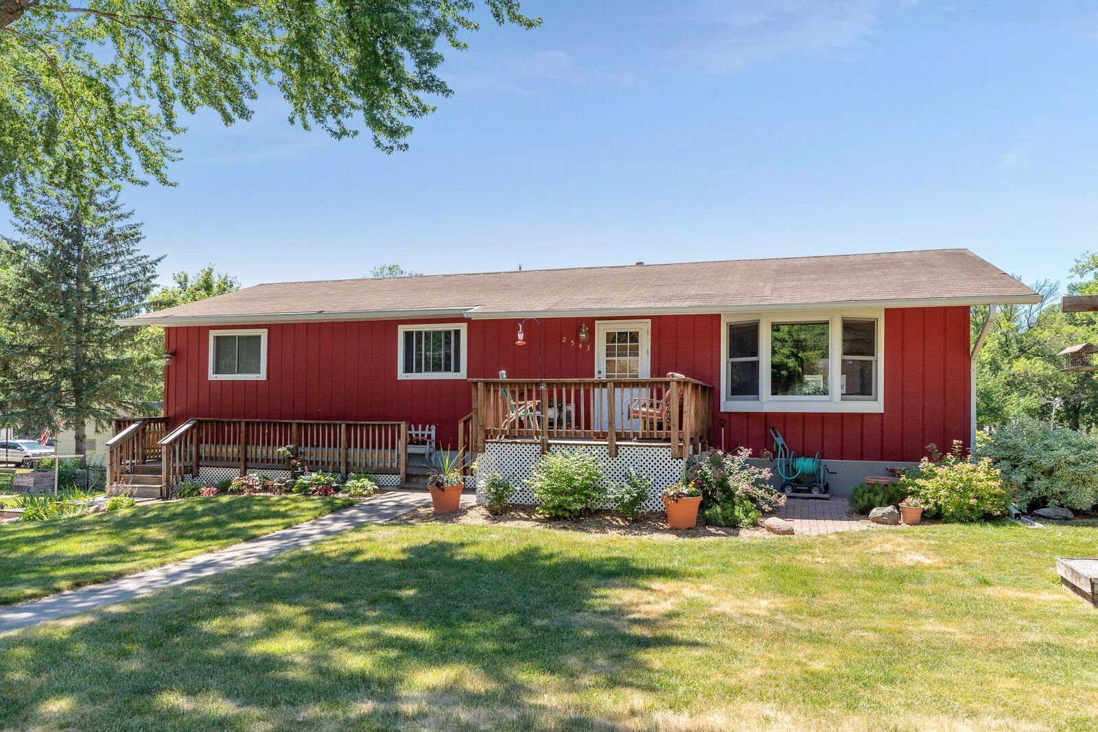 Property Photo:  2543 3rd Street N  MN 55109 