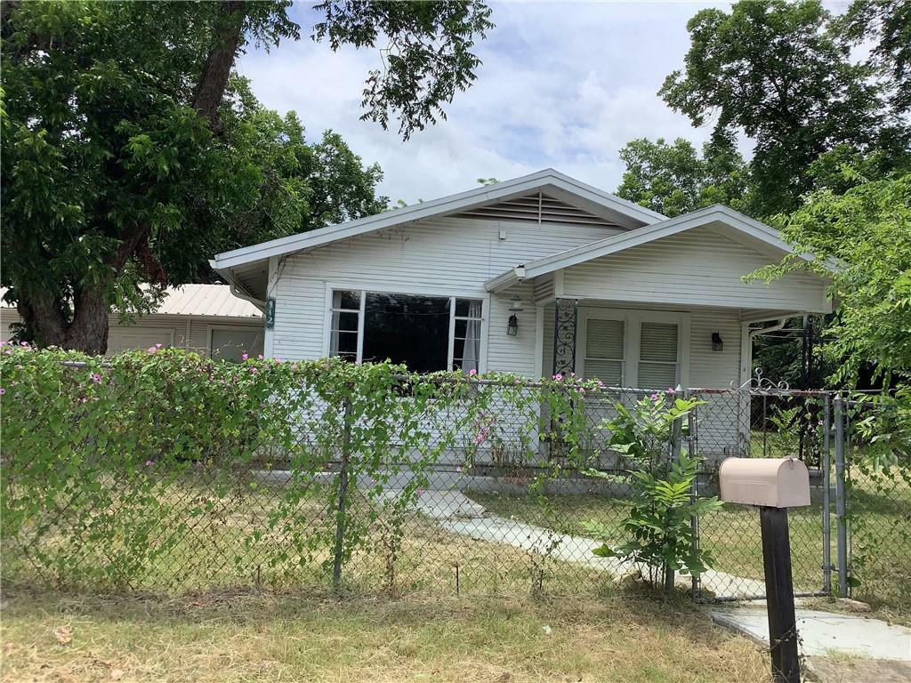 Property Photo:  112 Mill Street  TX 78666 