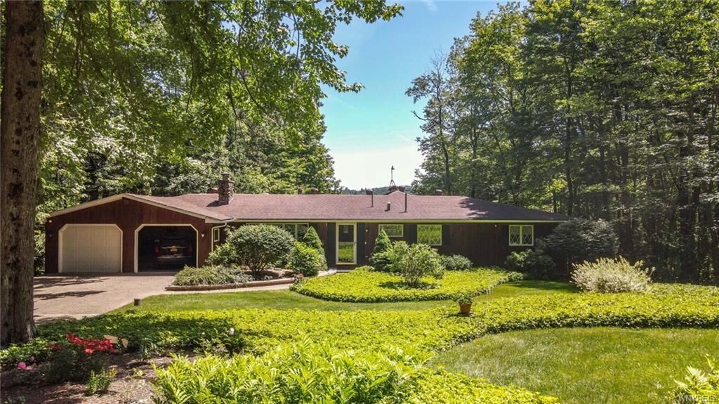 Property Photo: 6081 Vermont Hill Road NY 14139