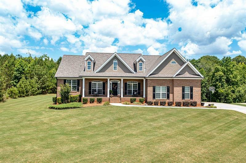 Property Photo: 8095 Tristan Way GA 30185