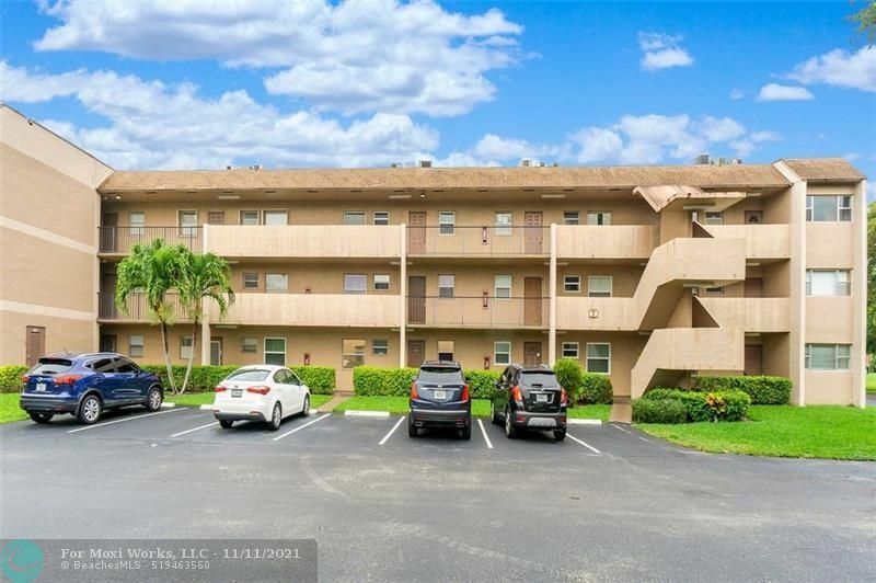 Property Photo:  8421 Lagos De Campo Blvd 310  FL 33321 