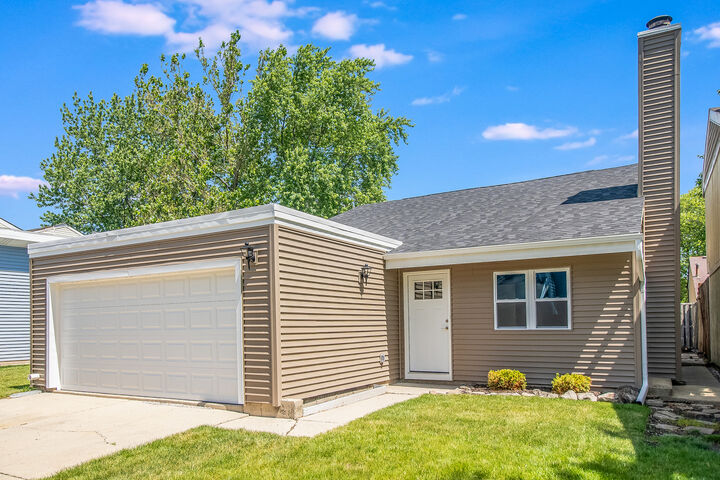 30W142 Wildwood Court  Warrenville IL 60555 photo