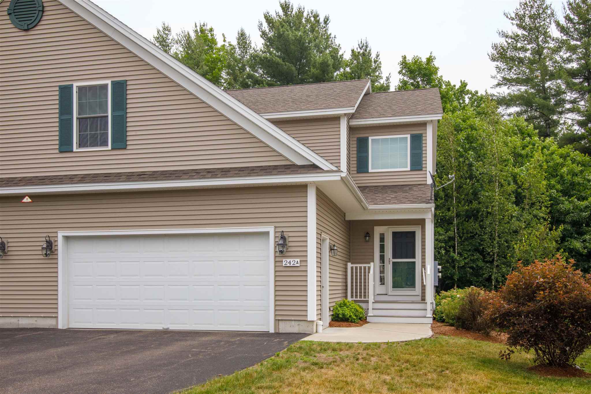 Property Photo: 242 A Ledgewood Lane 242 A VT 05468