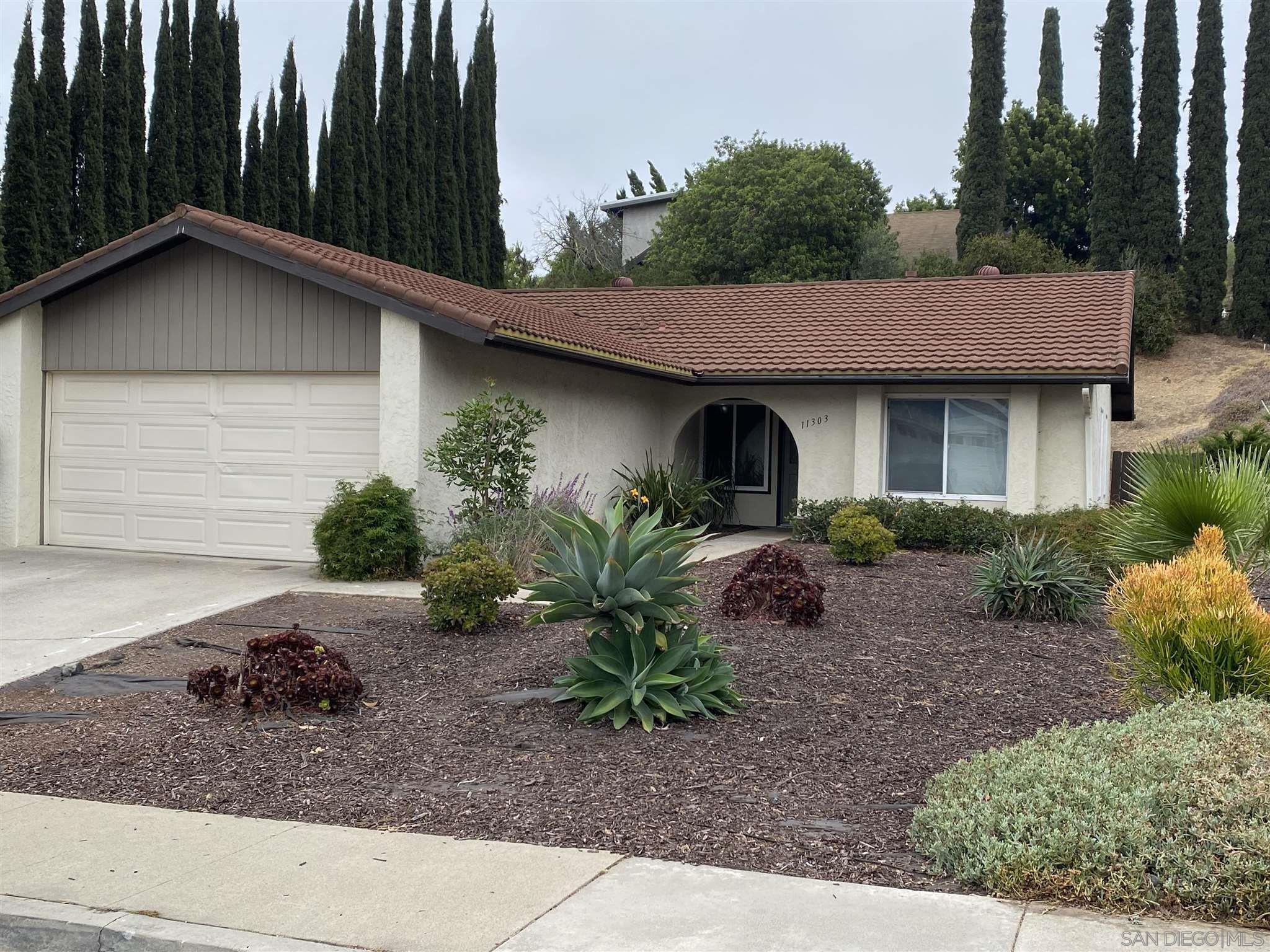 Property Photo: 11303 Capilla Rd CA 92127