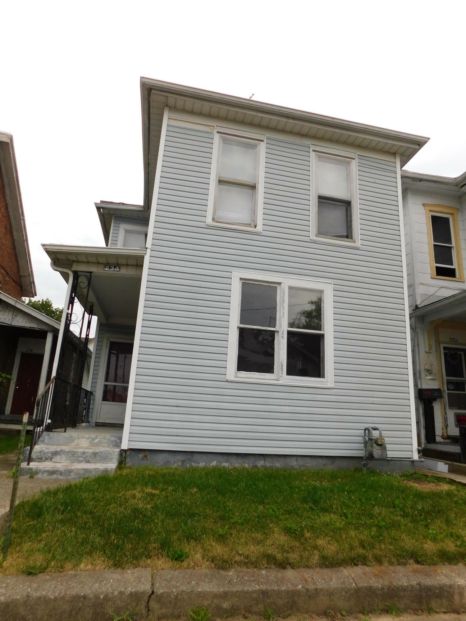 234 N Race Street  Springfield OH 45504 photo